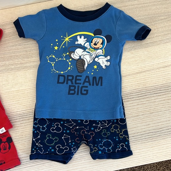 Set of 2 Disney Mickey Mouse pajamas - Picture 3 of 5
